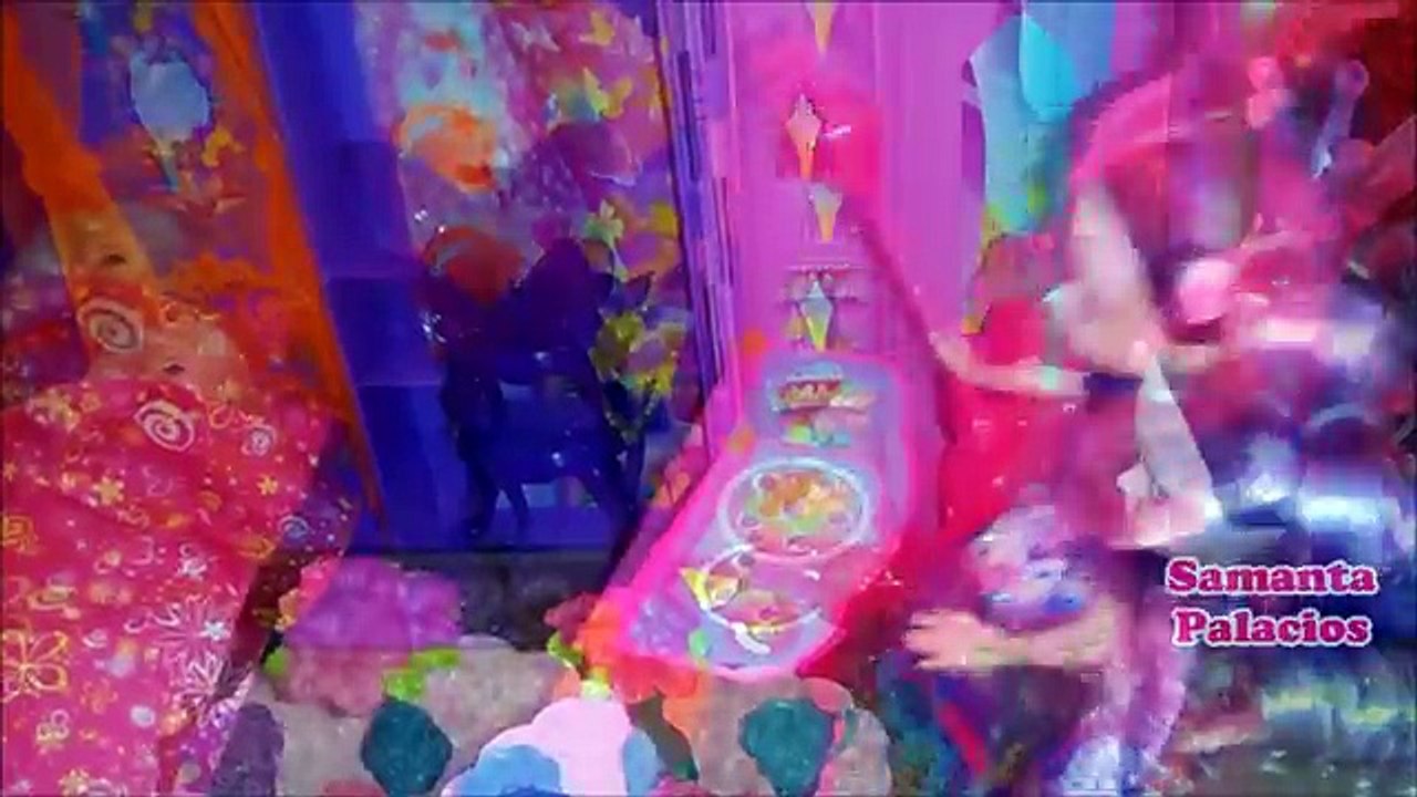 Barbie Y La Puerta Secreta: El Secuestro De Alexa / Barbie and The Secret Door