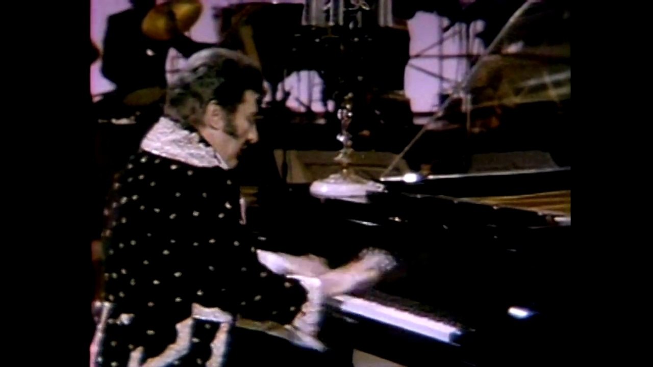 Liberace - Clip: Song