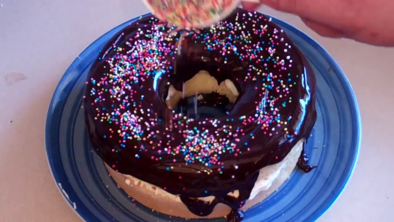 HOW TO MAKE MARSHMALLOW CONES