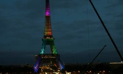 300 Juta Orang Kunjungi Menara Eiffel Sejak 1889
