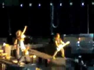 Tokio Hotel in Prag 3.4.2007 - Durch den Monsun