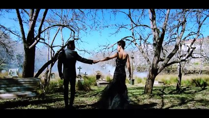 Ojas Rajani Teasing Amy Jackson on a Bike ride with Vikram - Shankar's I (Ai) (2015) Tamil Movie-GrWolFoEvpI