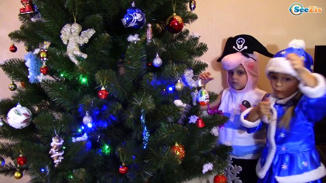 Christmas Challenge for Kids - Yaroslava & Peppa Pig | Челлендж Видео для детей Tiki Taki