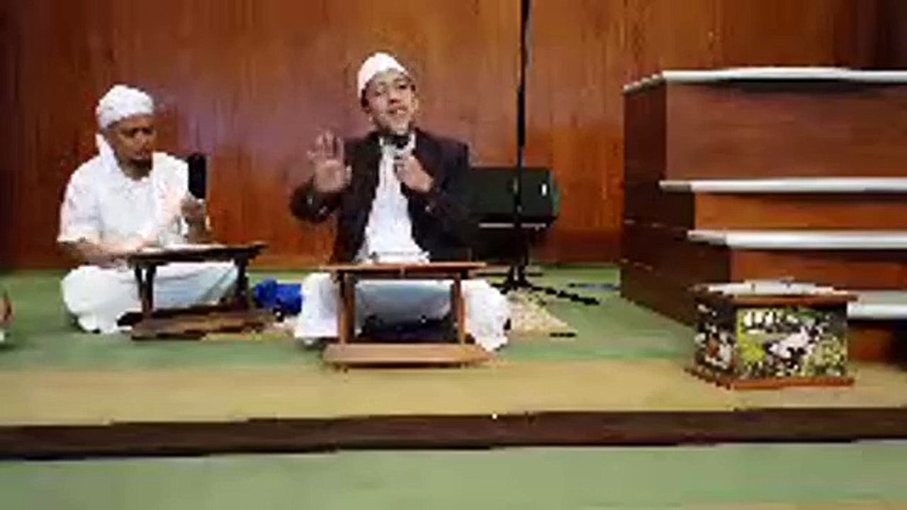 Halaqoh Shubuh bersama KH Mukti Ali, pimpinan Pondok Pesantren Fajruss Salam, Sentul Bogor