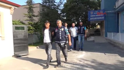 Konya Silikon Damlattığı İddiasıyla Kalbinden Bıçaklanarak Öldürüldü