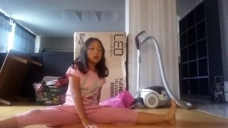 Asian gimnastic girl
