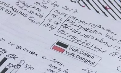 Meski Tertutup Kabut, Aktivitas Gunung Agung Masih Tinggi