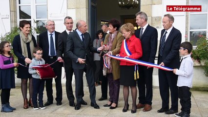 Pontivy. Gérard Collomb inaugure la sous-préfecture