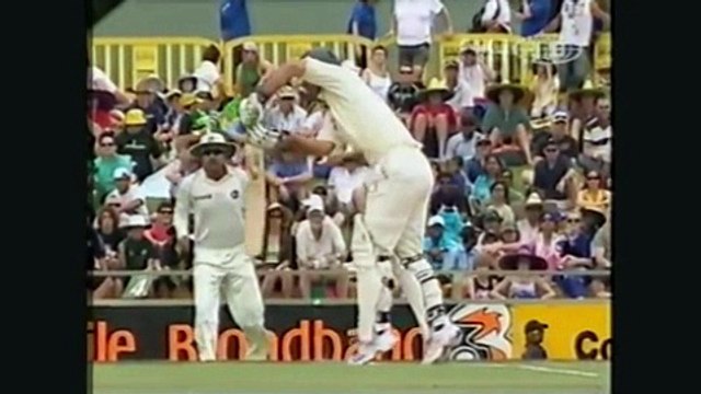 Ishant Sharma makes Ricky Ponting crying