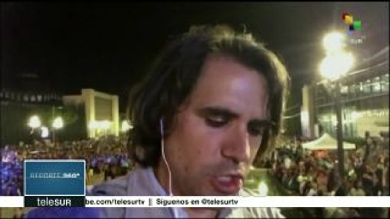 Catalanes celebran en Barcelona cierre de campaña del referendo