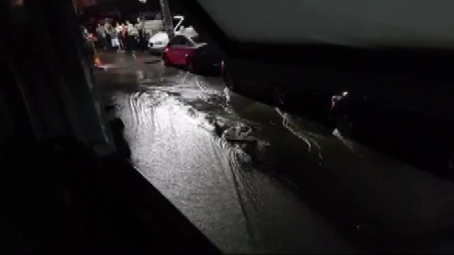 경기도 구리시 상수도 파열...100여 가구 단수 / YTN