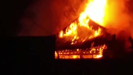 경기도 남양주 기와집 불...1시간 만에 진화 / YTN