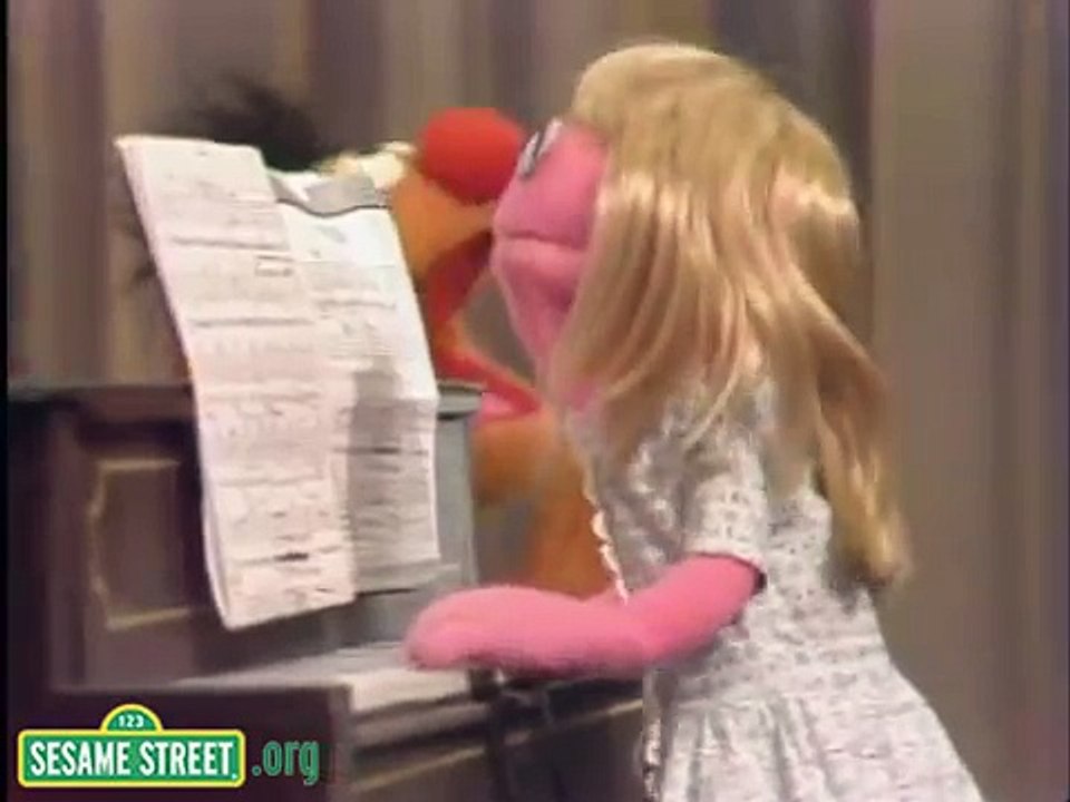 Sesame Street: Prairie Dawns School Pageant: Seasons