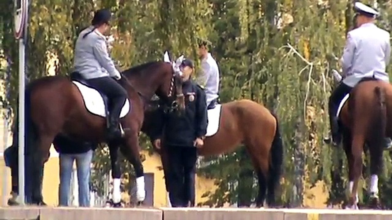 Народ на площади 30.09.2017 год