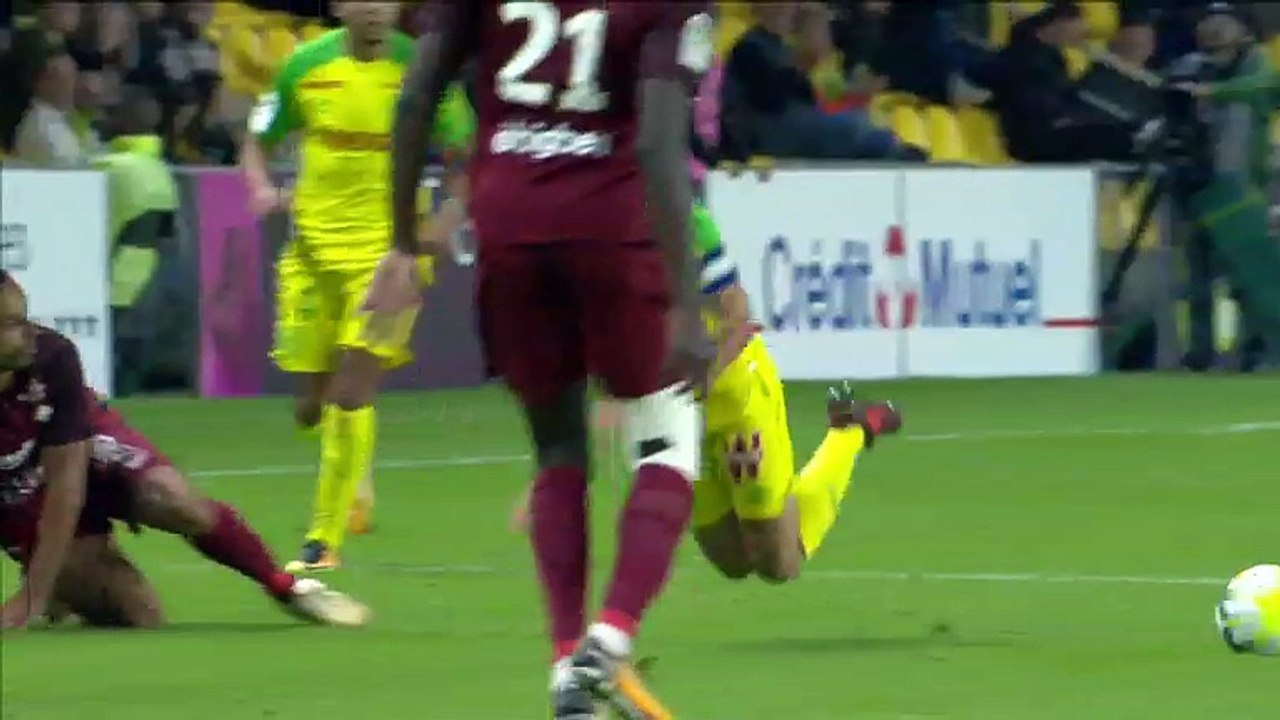 Benoit Assou-Ekotto (Metz) RED CARD HD - Nantes	1-0	Metz 30.09.2017