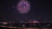 한강 밤하늘 수놓은 불꽃축제...85만 명 인파 몰려 / YTN