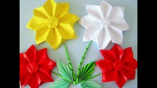 Blumen aus Papier selber falten / Origami