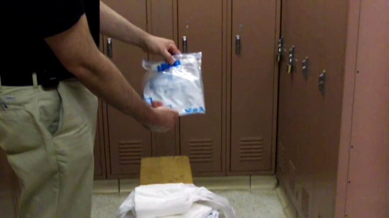 bambino bianco adult diaper test and first look.