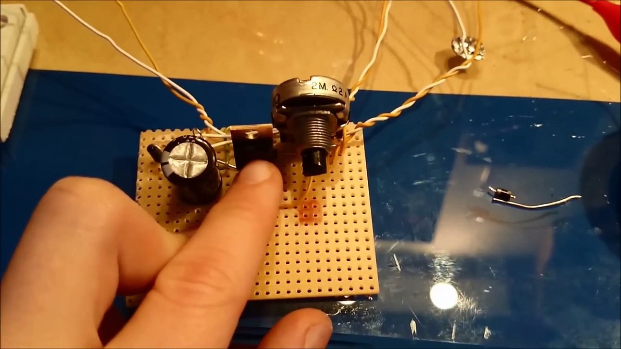 (HOW2) Musikanlage selber bauen (Brüllwürfel)