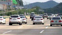 [이 시각 고속도로] 귀성객 분산...예년보다 고속도로 원활 / YTN