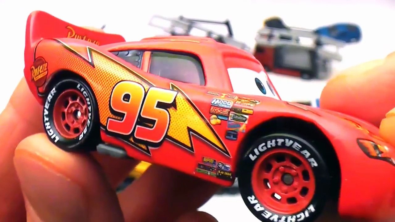 Learning Street Vehicles Names and Sounds for kids with Lightning McQueen Cars and Trucks