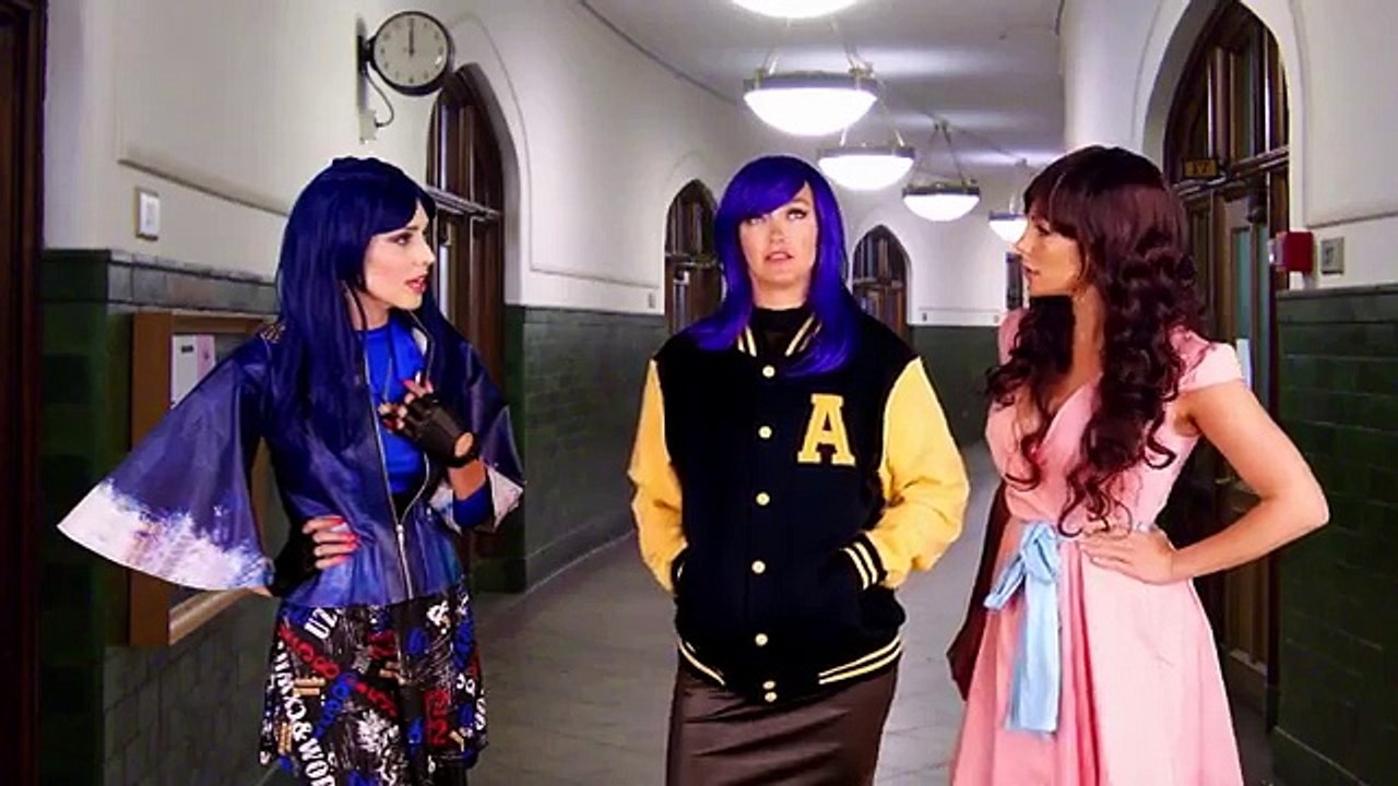 Mal and Ben Break Up after Descendants Audrey Steals Ben From Mal Charers. DisneyToysFan