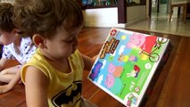 Peppa Pig Brincando Com 4 Quebra Cabeça Brinquedos da Peppa Pig Toys Juguetes