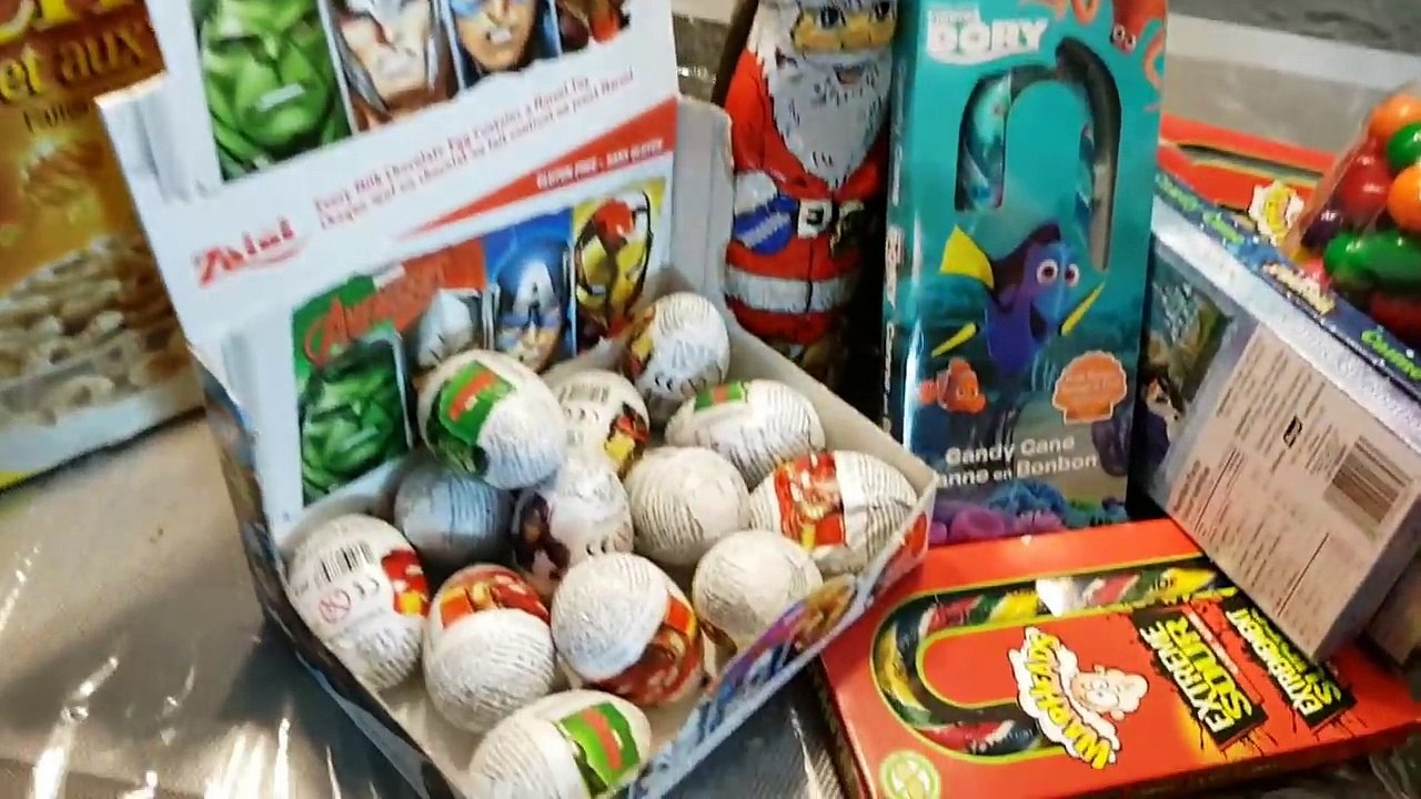 Scary Killer Clown Steal Bubble Gum Gumballs Candy! Kids Video (SKIT)