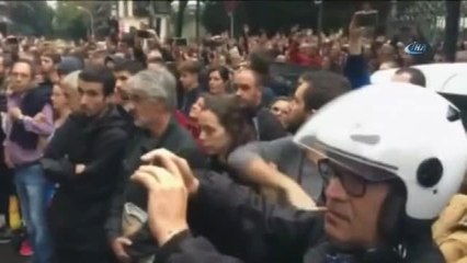 Katalonya'da Referandum Gerginliği