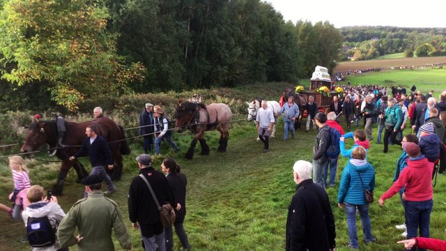 Nivelles : Des milliers d’Aclots marchent avec Sainte-Gertrude