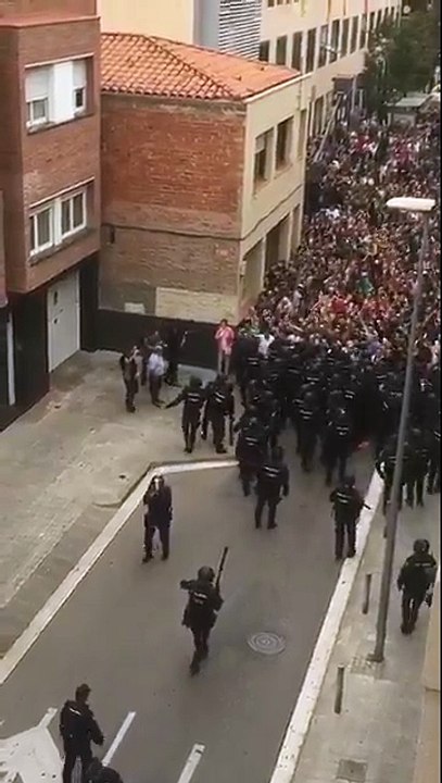 Catalogne : des milliers de Catalans dans les rues