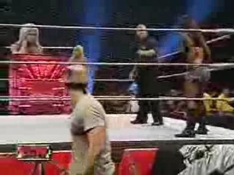 ECW 6 11 07 Layla vs Kelly Kelly