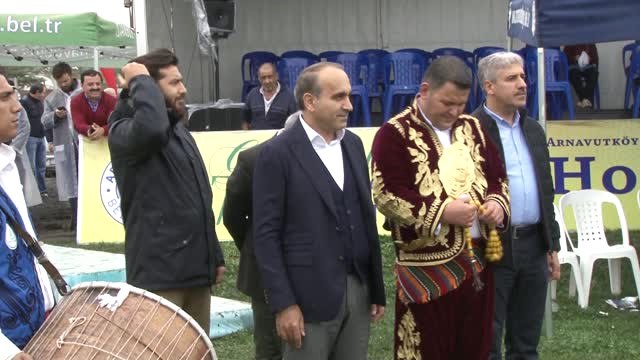 Sarı Fırtına' Lakaplı İsmail Balaban Arnavutköy Yağlı Güreş Şampiyonu Oldu