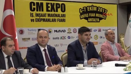 Antalya Kadın Operatörün Kepçesiyle Gösterisine Yoğun İlgi