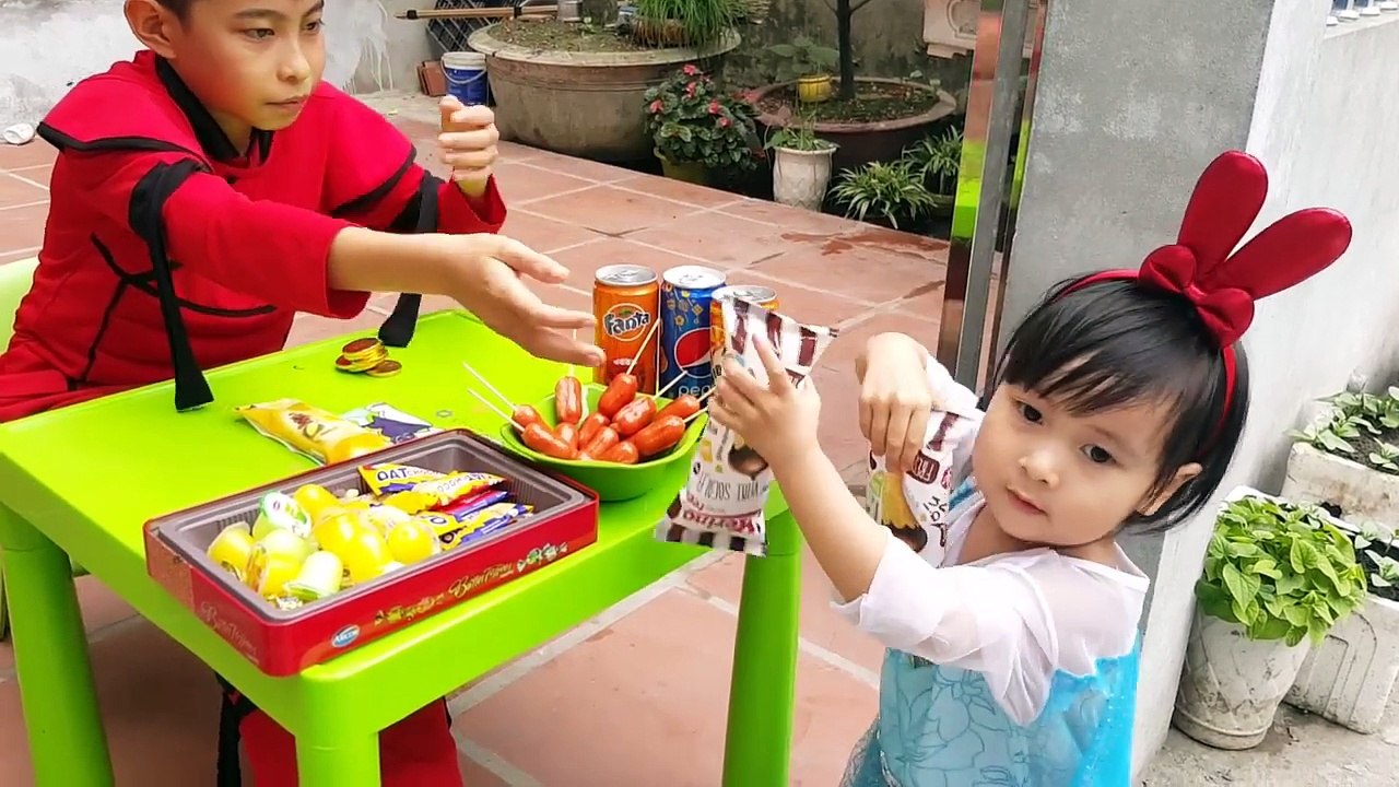 Joker ROB ICE CREAM Elsa Baby w/ Rapunzel baby, bad baby elsa