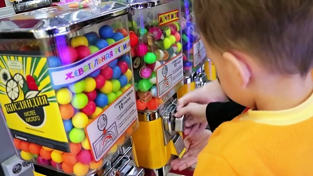 Как вытащить игрушку из автомата. Как вытащить игрушку из автомата. Как вытащить игрушку из автомата. Как вытащить игрушку из автомата. Игрушки из автомата за 10 рублей.