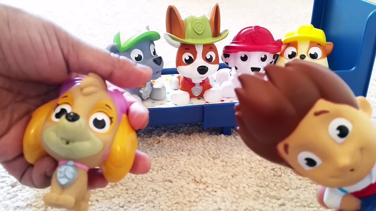 5 Little Paw Patrol Jumping on The Bed - Five Little Monkeys Jumping On The Bed Nursery Rhymes