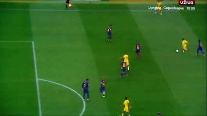 Jonathan Calleri Hits The Post vs Barcelona!