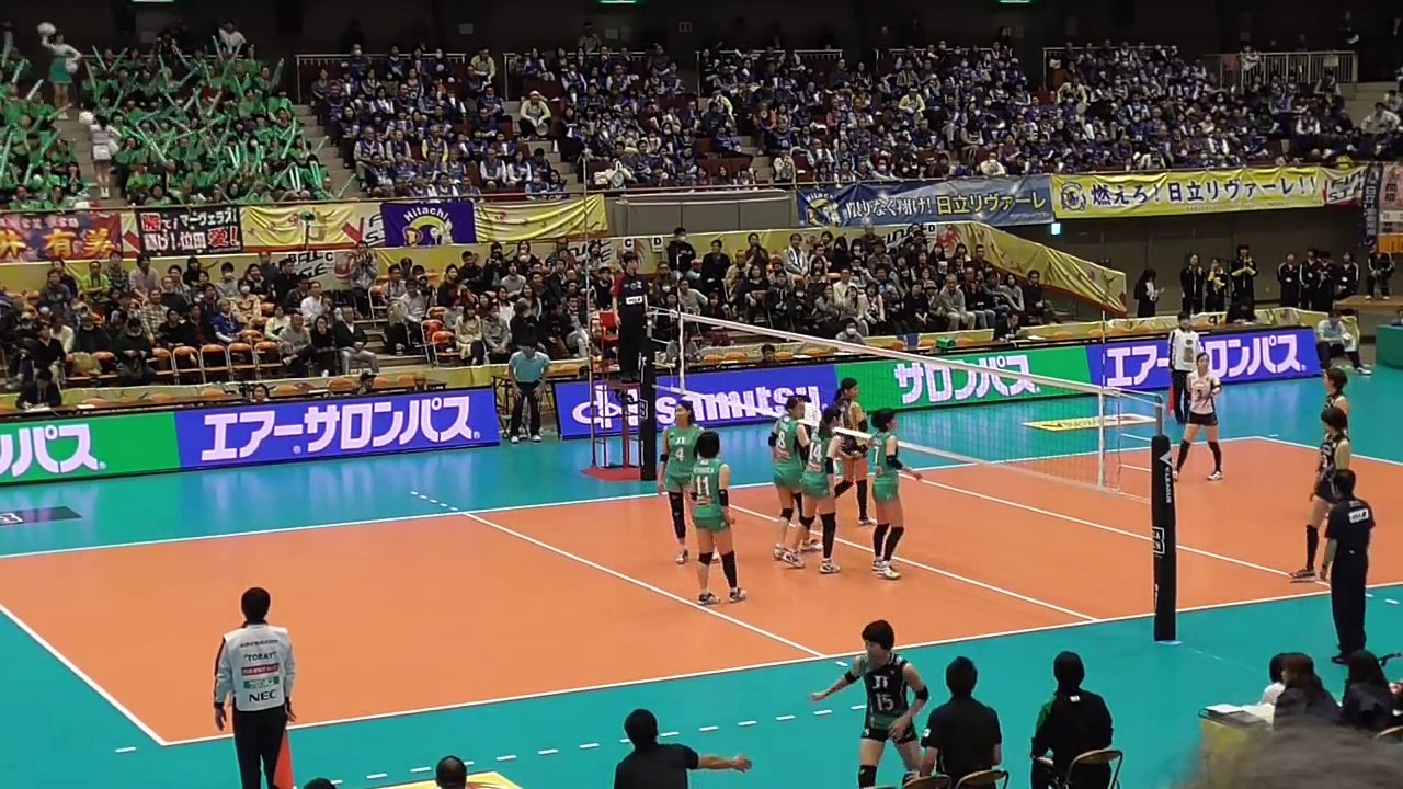激闘の末,JTの勝利。勝利を決めた直後JTの選手達は涙。そして堪えてたメグも涙。ファイナル６　2017/3/5