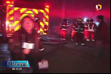 VMT: incendio consume fábrica de maderas