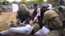Forces spéciales russes : tirs à balles réelles entre eux à l'entraînement !