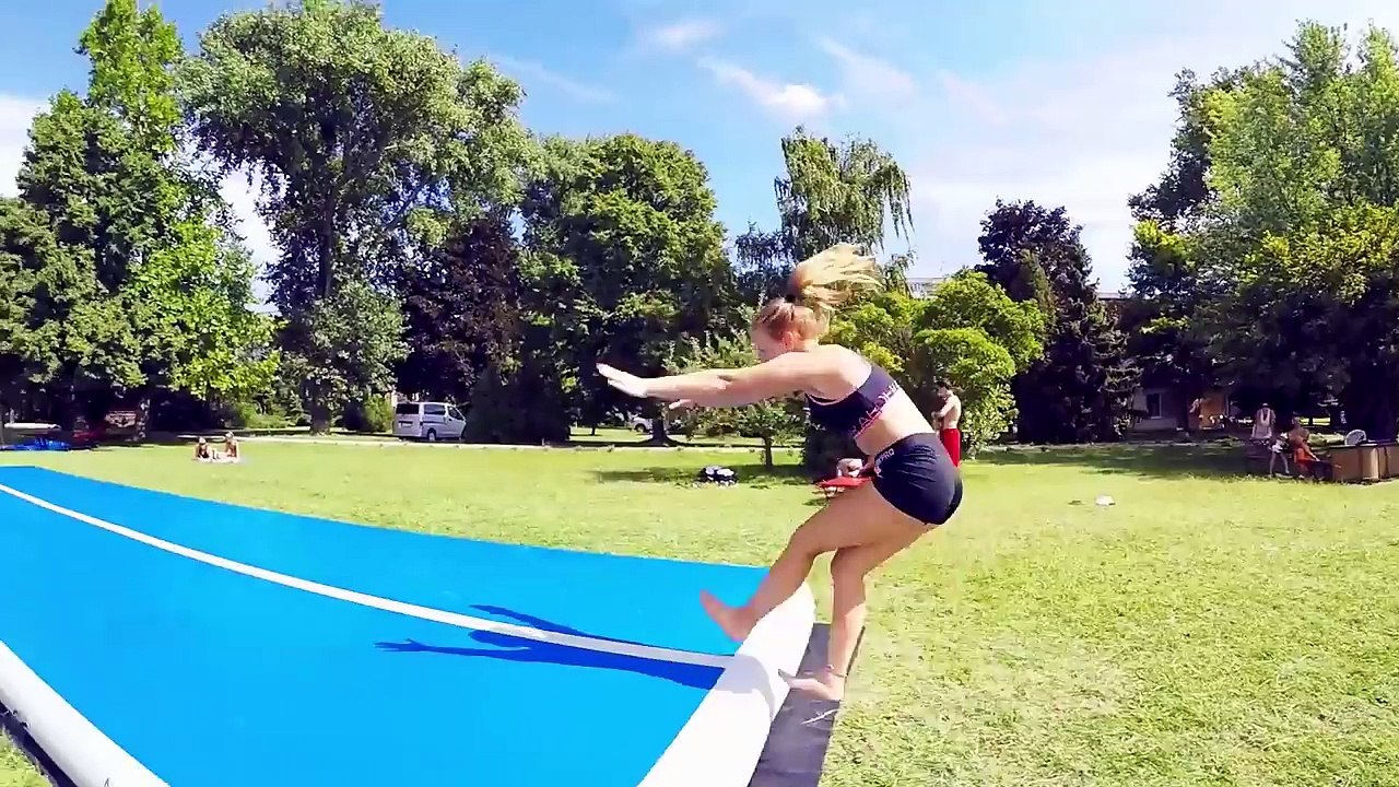 People are Awesome - Girls Edition 2017!