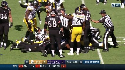 Ryan Shazier pops ball from Alex Collins' hands, Steelers pounce on it