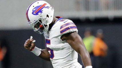 Tyrod Taylor floats it up...and Jordan Matthews hauls it in for a TD