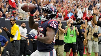 Give me five! Watson hits Miller on 8-yard screen pass for fifth TD