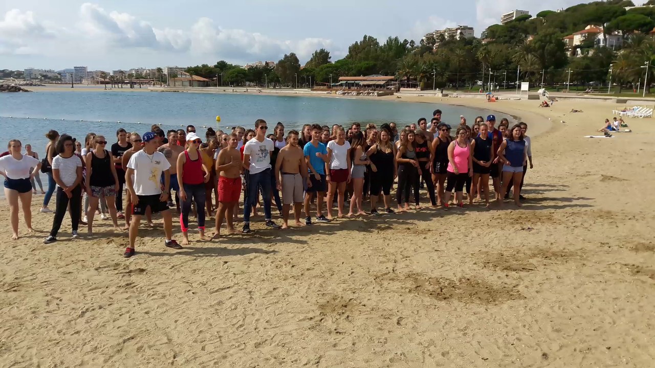 Séminaire d'intégration BTS Tourisme Toulon: hymne de clôture.