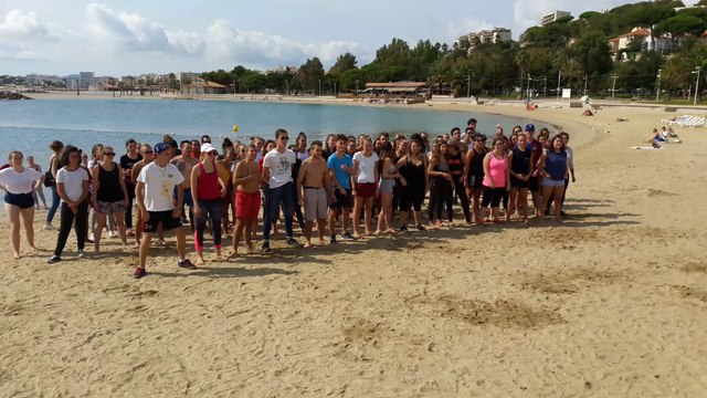 Séminaire d'intégration BTS Tourisme Toulon: hymne de clôture.