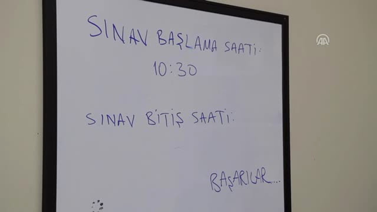 Açıköğretim Sistemi İçin Kanada'da Giriş Sınavı...