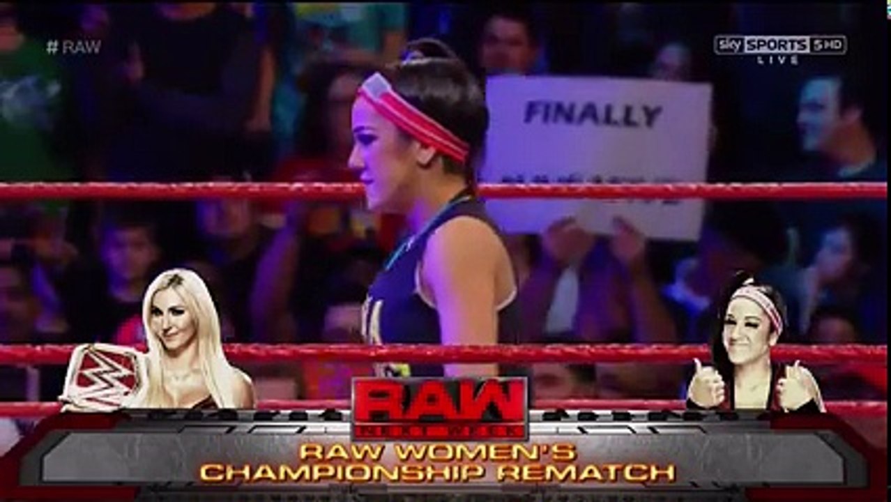 WWE RAW Bayley Vs Nia Jax (Charlotte interferes)