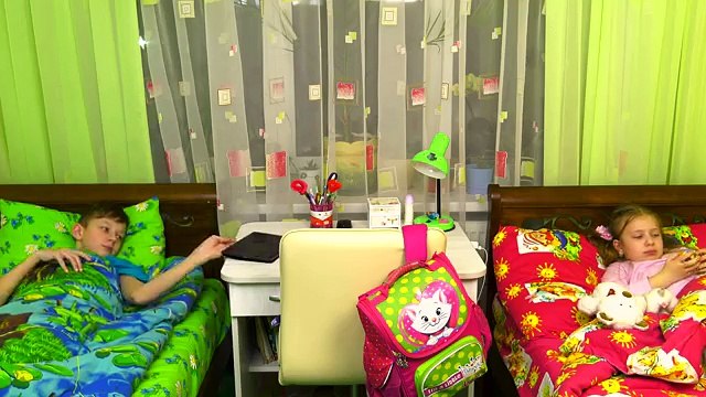 К нам пришел ЗЛОЙ СТРАШНЫЙ СТОМАТОЛОГ! Анюта плачет, но ЗУБНОЙ ВРАЧ рвет ей зубы и делает уколы!